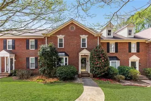 48 Huntington Place Dr, Atlanta, GA 30350