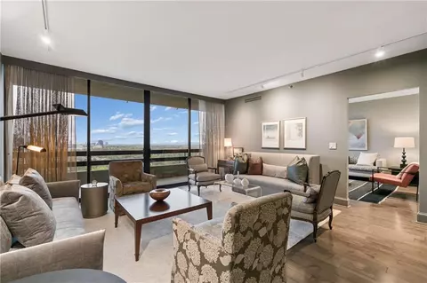 2660 Peachtree Rd NW #28F, Atlanta, GA 30305