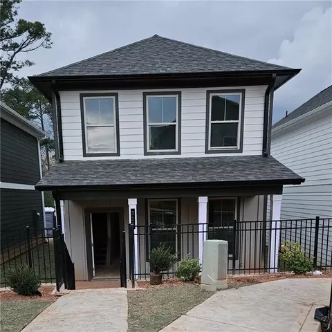310 Dempsey Dr, Fayetteville, GA 30214