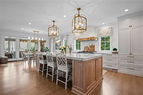 6210 River Chase Cir, Atlanta, GA 30328