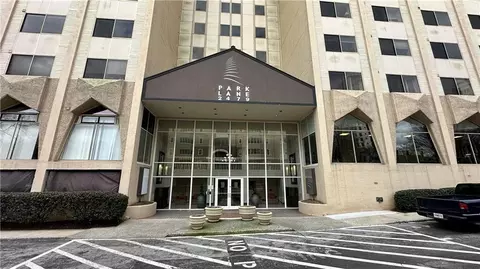 2479 Peachtree Rd NE #217, Atlanta, GA 30305