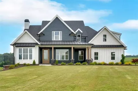 152 Palisade Dr, Rydal, GA 30171