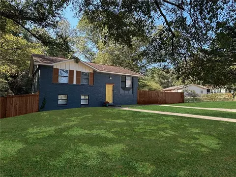 226 Stayman Dr, Riverdale, GA 30274