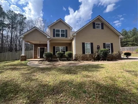 150 W Pennick Dr, Covington, GA 30014