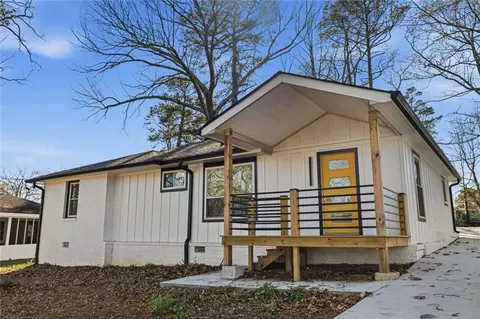 2056 Gober Ave SE, Smyrna, GA 30080