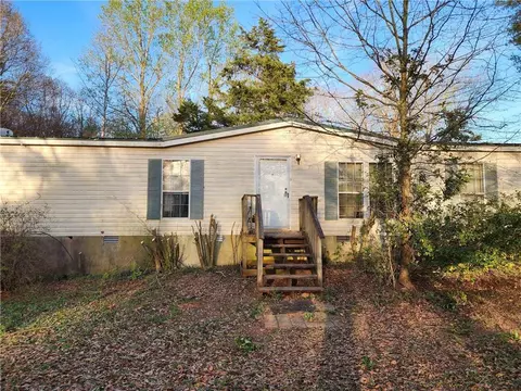 861 Boss Hardy Rd, Winder, GA 30680