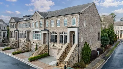 562 Tenby Ln, Marietta, GA 30068