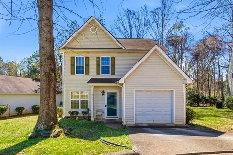 4237 Chestnut Lake Ave, Lithonia, GA 30038