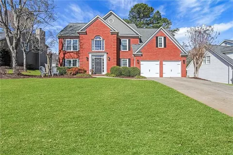 5670 N Hillbrooke Trce, Alpharetta, GA 30005