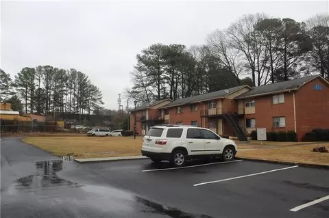 2400 N Beverly Hills Dr, Chamblee, GA 30341 photo 5