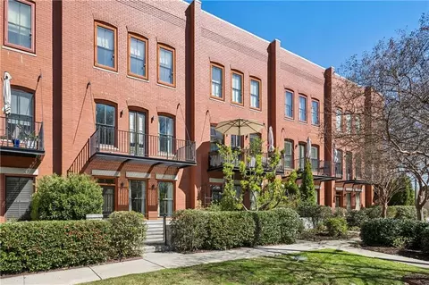 432 E Howard Ave #20, Decatur, GA 30030