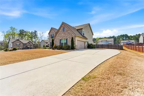 Exterior - 801 Relic Rdg, Hampton, GA 30228 photo 2 of 7