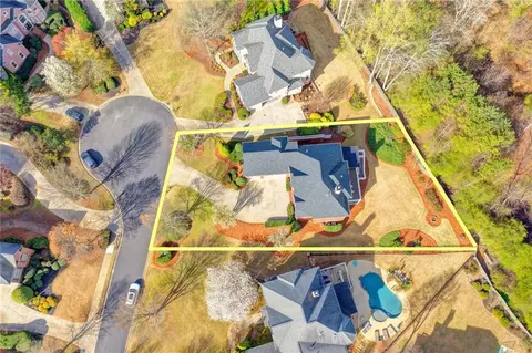 View/Area - 7640 Stratton Pt, Suwanee, GA 30024 photo 6 of 15