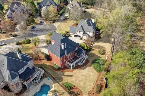 View/Area - 7640 Stratton Pt, Suwanee, GA 30024 photo 13 of 15