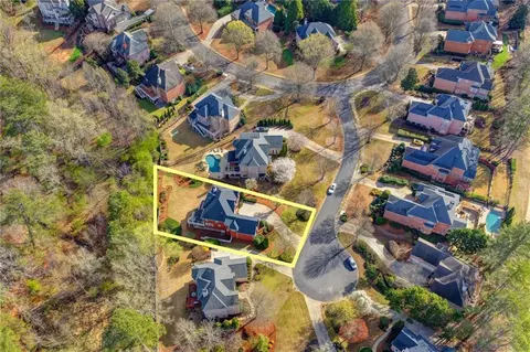 View/Area - 7640 Stratton Pt, Suwanee, GA 30024 photo 7 of 15