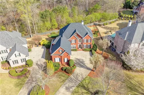 View/Area - 7640 Stratton Pt, Suwanee, GA 30024 photo 2 of 15