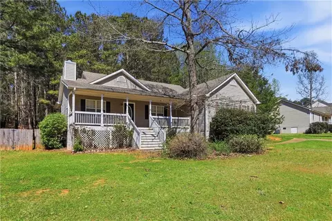 330 Chestnut Dr, Covington, GA 30016 photo 2