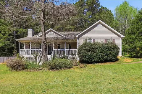 330 Chestnut Dr, Covington, GA 30016