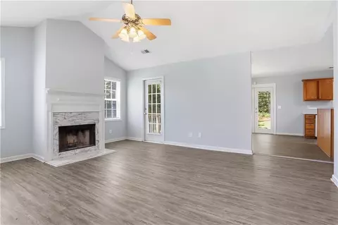 330 Chestnut Dr, Covington, GA 30016 photo 9