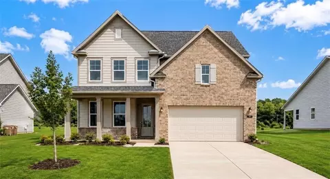 507 Grand Wehunt Dr, Hoschton, GA 30548