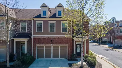 101 Newcomb Ct, Atlanta, GA 30328