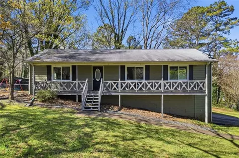 17 Powder Ct, Dallas, GA 30157