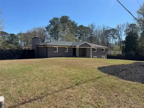 3900 Westmoreland Dr, Kennesaw, GA 30144