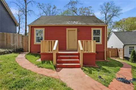 1105 Oak Knoll Ter SE, Atlanta, GA 30315
