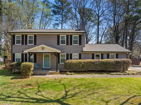 3935 Green Forest Ln SE, Smyrna, GA 30082
