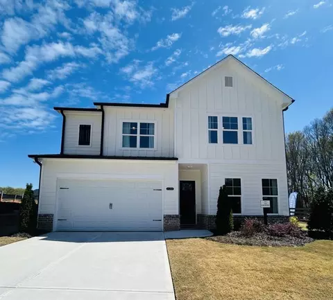 120 Crimson Feather Dr, Jefferson, GA 30549