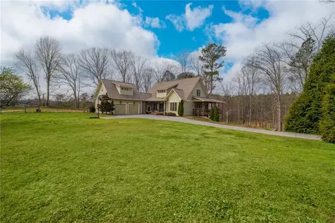 723 Sulphur Springs Rd, Fairmount, GA 30139