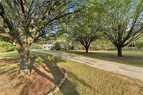 Exterior - 2452 Camp Mitchell Rd, Grayson, GA 30017 photo 6 of 24