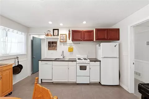 Kitchen - 2452 Camp Mitchell Rd, Grayson, GA 30017 photo 5 of 7