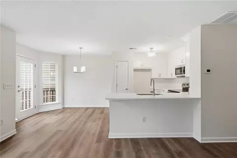 533 Fox Creek Xing, Woodstock, GA 30188