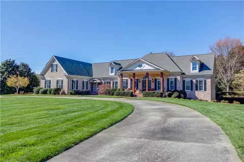 2850 Camp Branch Rd, Buford, GA 30519