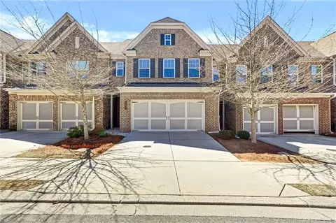 1237 Foxcroft Ln E, Cumming, GA 30041