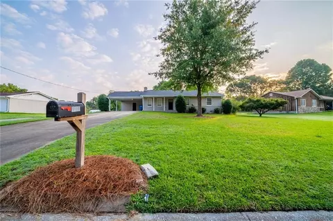 2091 Moon Dr SW, Conyers, GA 30094