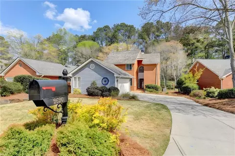 2620 Camden Glen Ct, Roswell, GA 30076