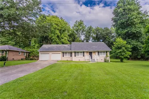 542 Hasty Dr, Lithia Springs, GA 30122