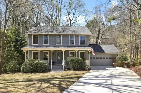 9950 Lake Forest Way, Roswell, GA 30076