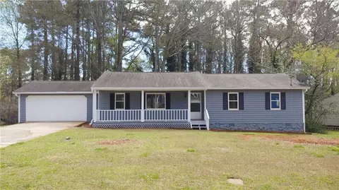 1118 Blazing Rdg, Lawrenceville, GA 30046