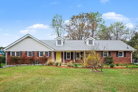 2904 Williams Pl, Snellville, GA 30078