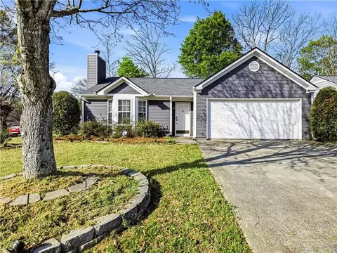 2523 Barndale Dr, Lawrenceville, GA 30044
