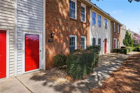 1016 Old Holcomb Bridge Rd, Roswell, GA 30076