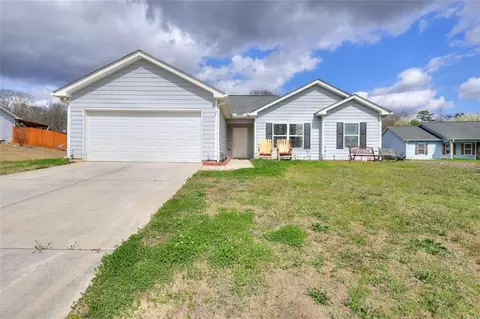 39 Gray Field Ct, Jefferson, GA 30549