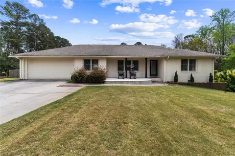 2489 Sunset Dr NE, Atlanta, GA 30345