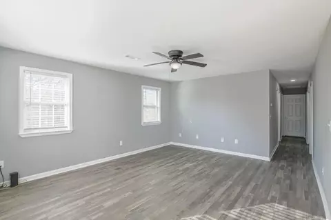 1089 Travis Rd, Gainesville, GA 30501 photo 4