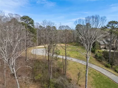 4931 Rebel Trl, Atlanta, GA 30327