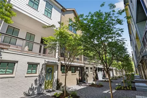 1072 Crest Cir SE, Atlanta, GA 30312