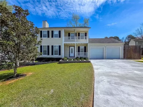 135 Plantation Ct, Alpharetta, GA 30022